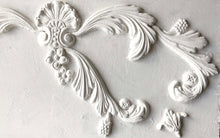 Load image into Gallery viewer, Primitive Decor Mould