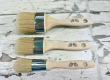 Load image into Gallery viewer, Oval Brush - Large